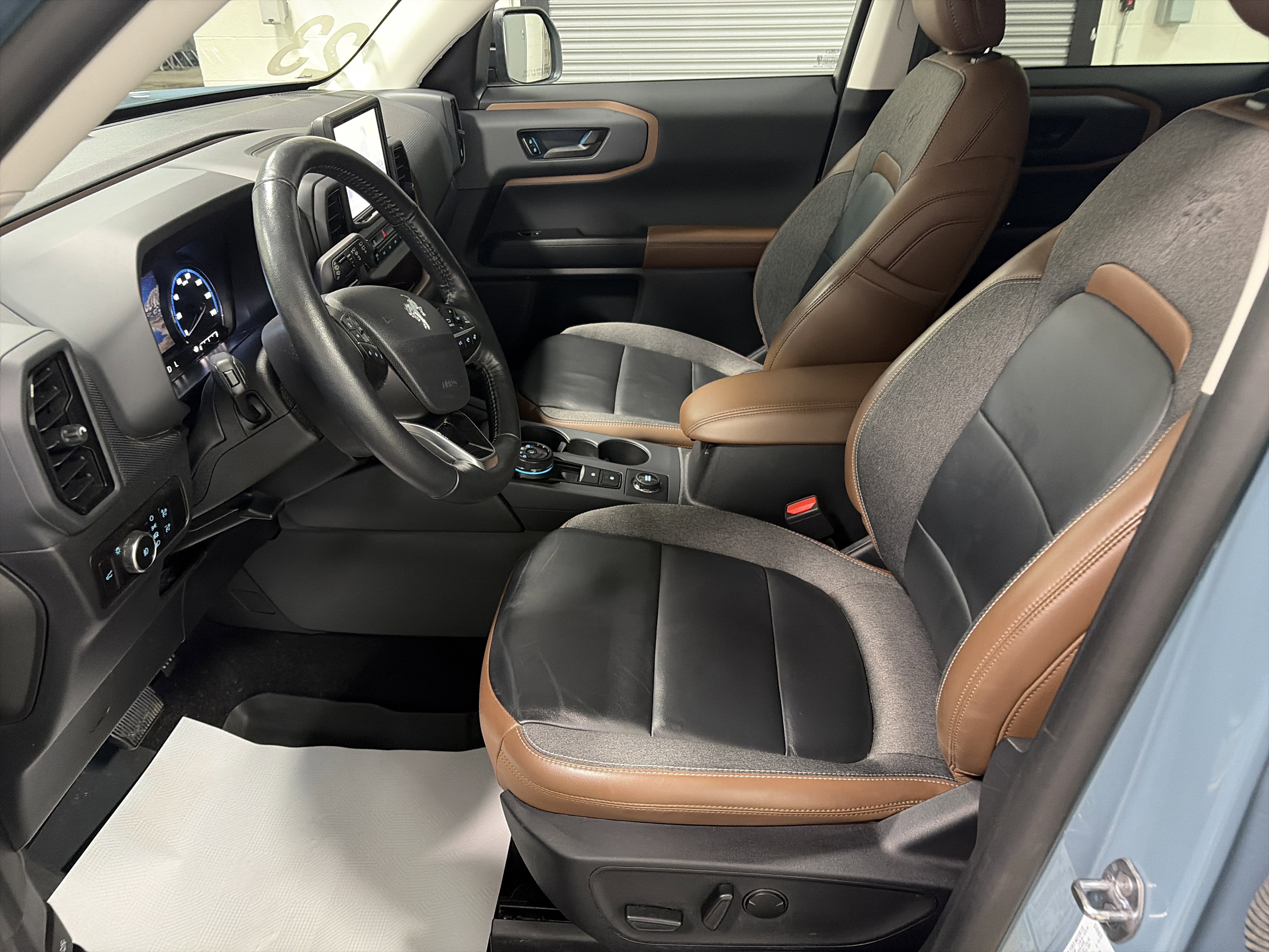 Used 2023 Ford Bronco Sport Outer Banks image 11