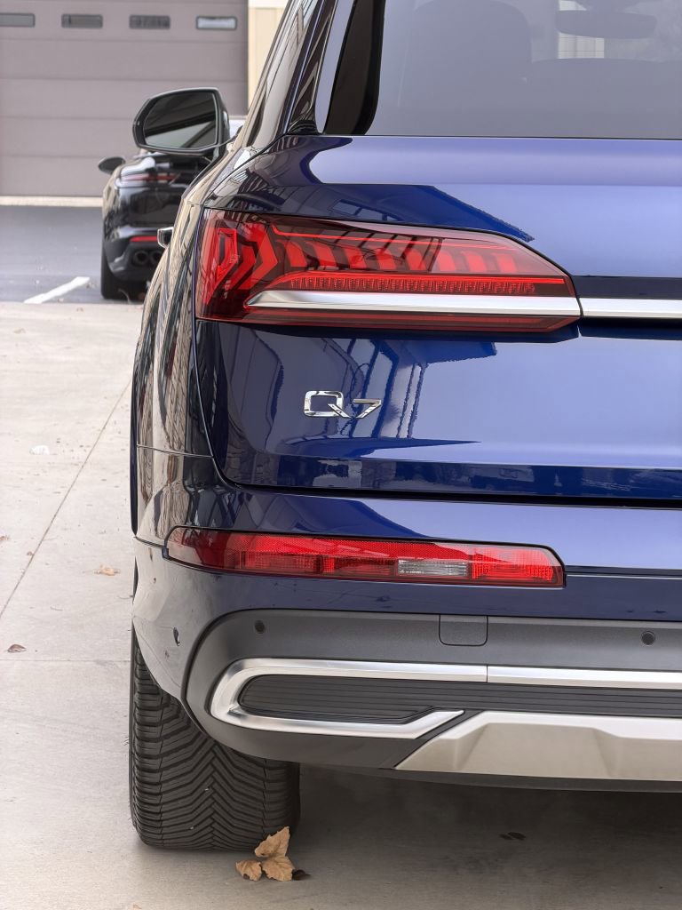 Used 2022 Audi Q7 3.0T Prestige image 13