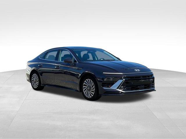 New 2025 Hyundai Sonata Limited image 11