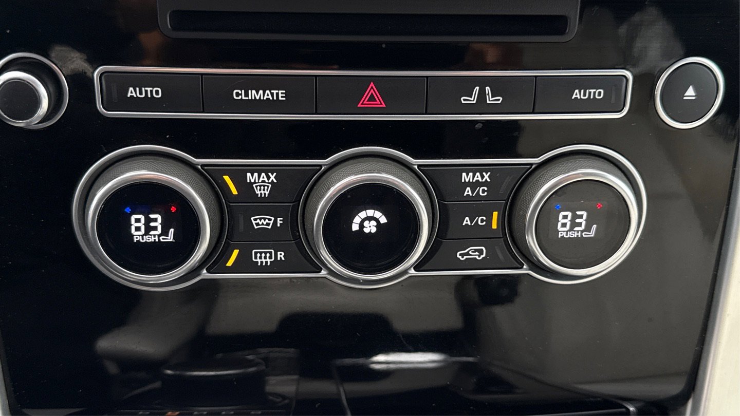 Used 2016 Land Rover Range Rover HSE image 22