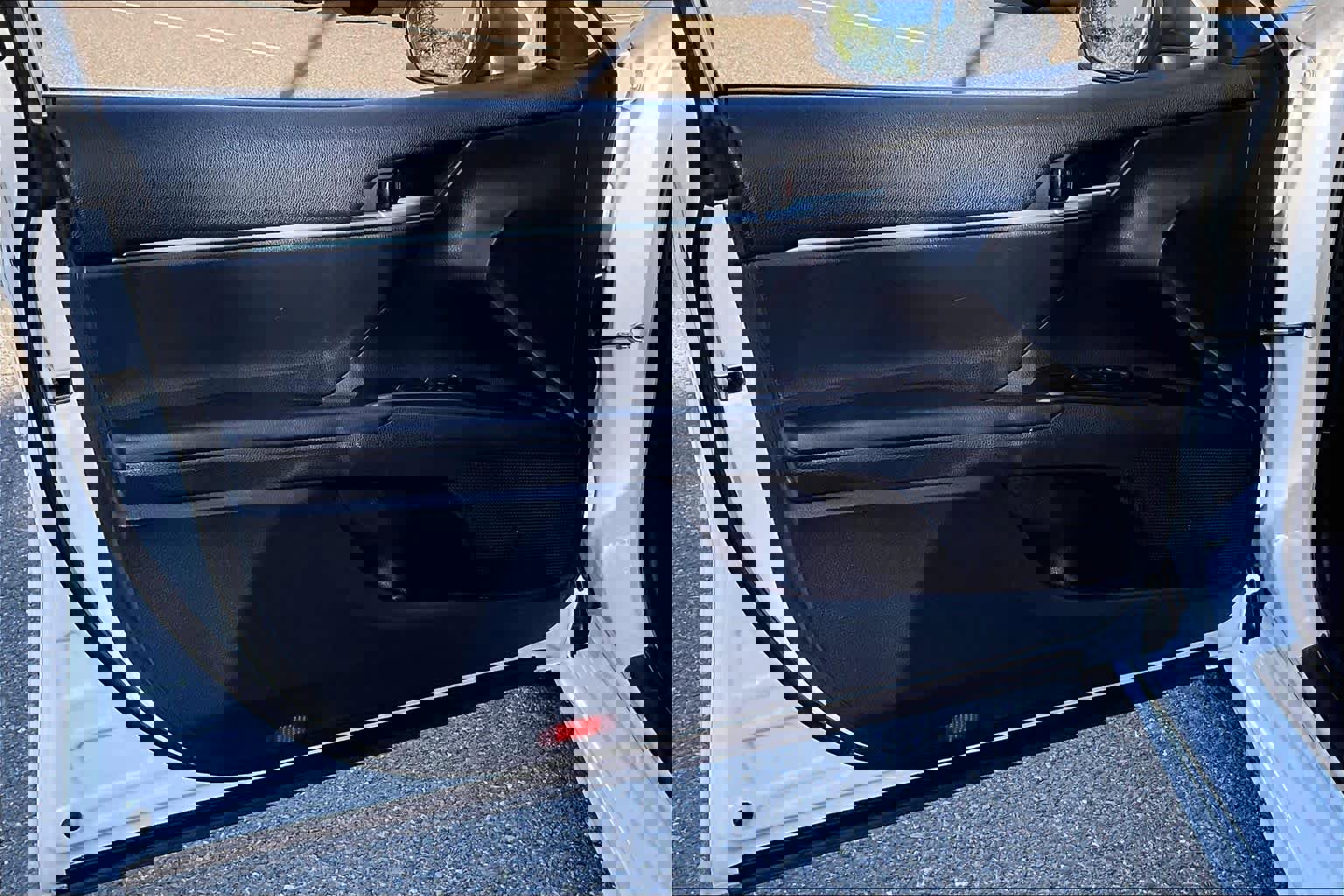 Used 2021 Toyota Camry SE image 21