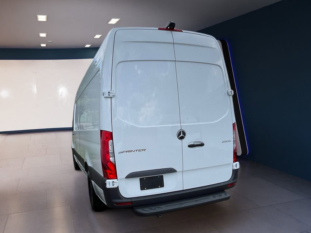 New 2025 Mercedes-Benz Sprinter 2500 image 2