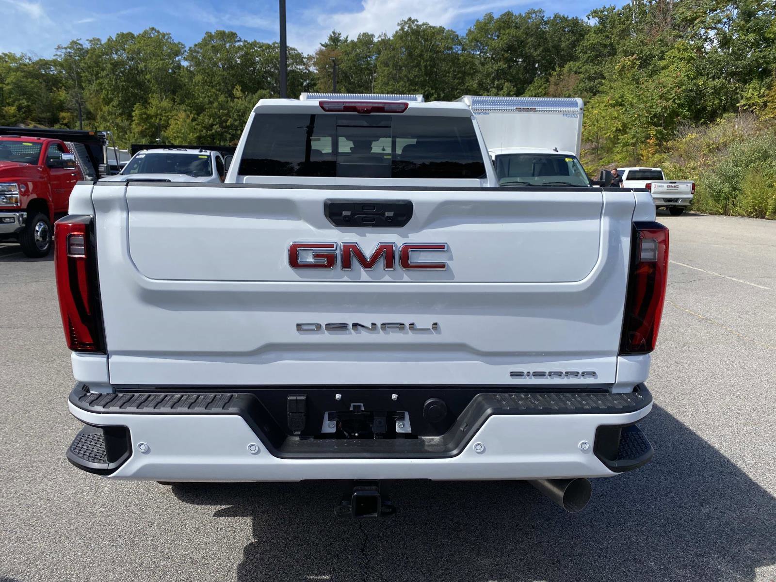 New 2026 GMC Sierra 2500 Denali w/ Denali Reserve Package image 4