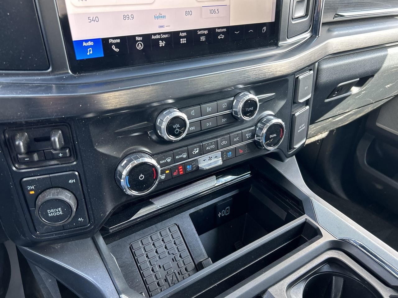Used 2024 Ford F250 Lariat image 28