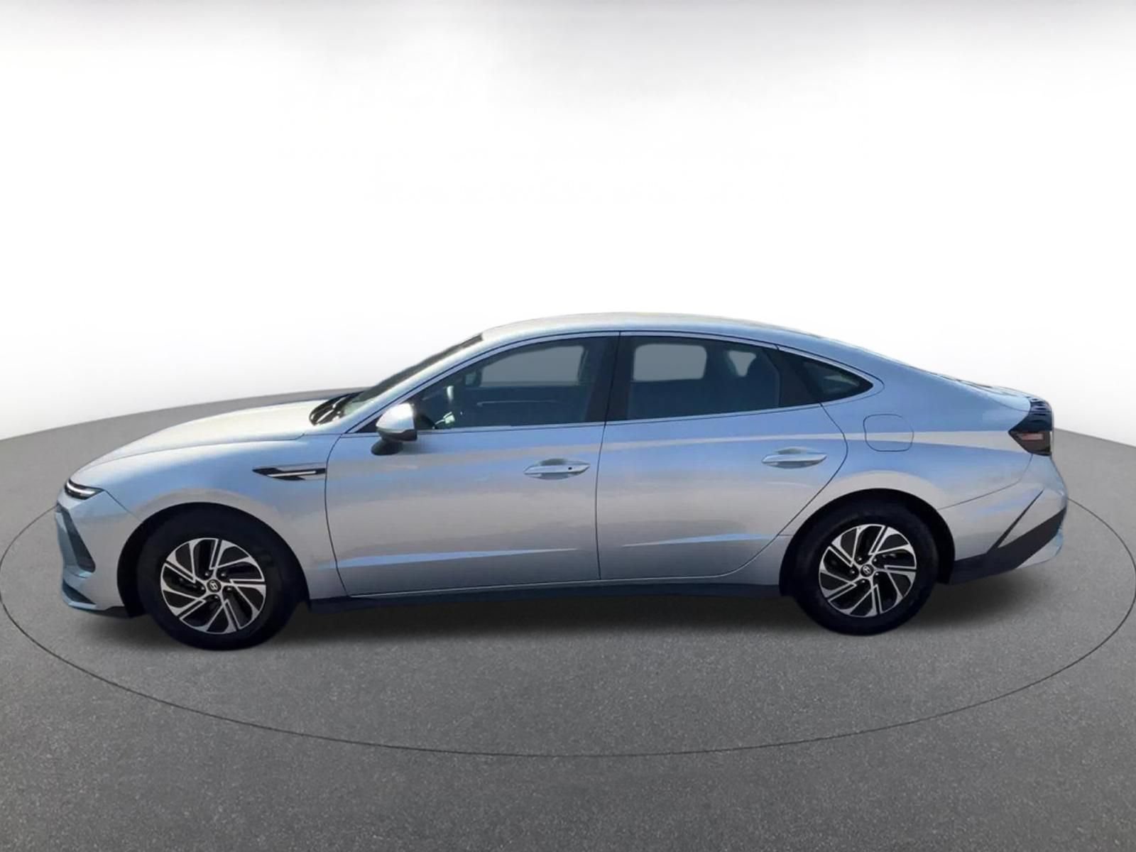 Used 2026 Hyundai Sonata Blue FWD image 10