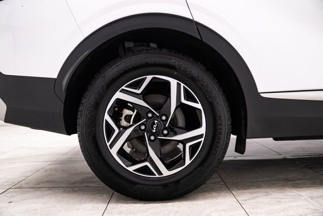 Used 2025 Kia Sportage LX image 33