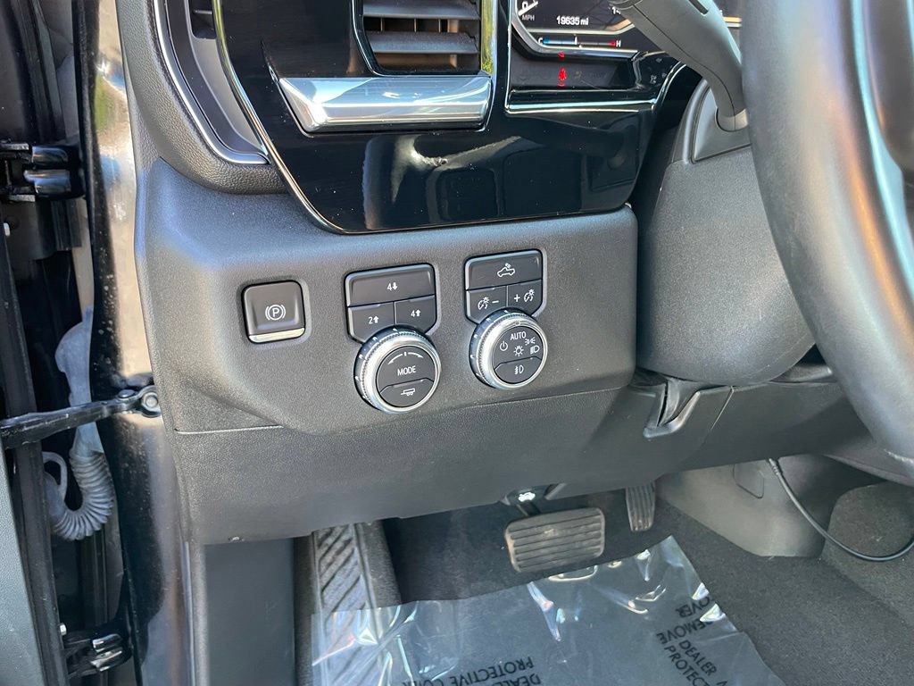 Used 2024 GMC Sierra 2500 SLE w/ SLE Value Package; AWD/4WD image 9