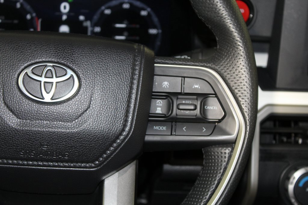 Used 2024 Toyota Tacoma TRD Off-Road image 18