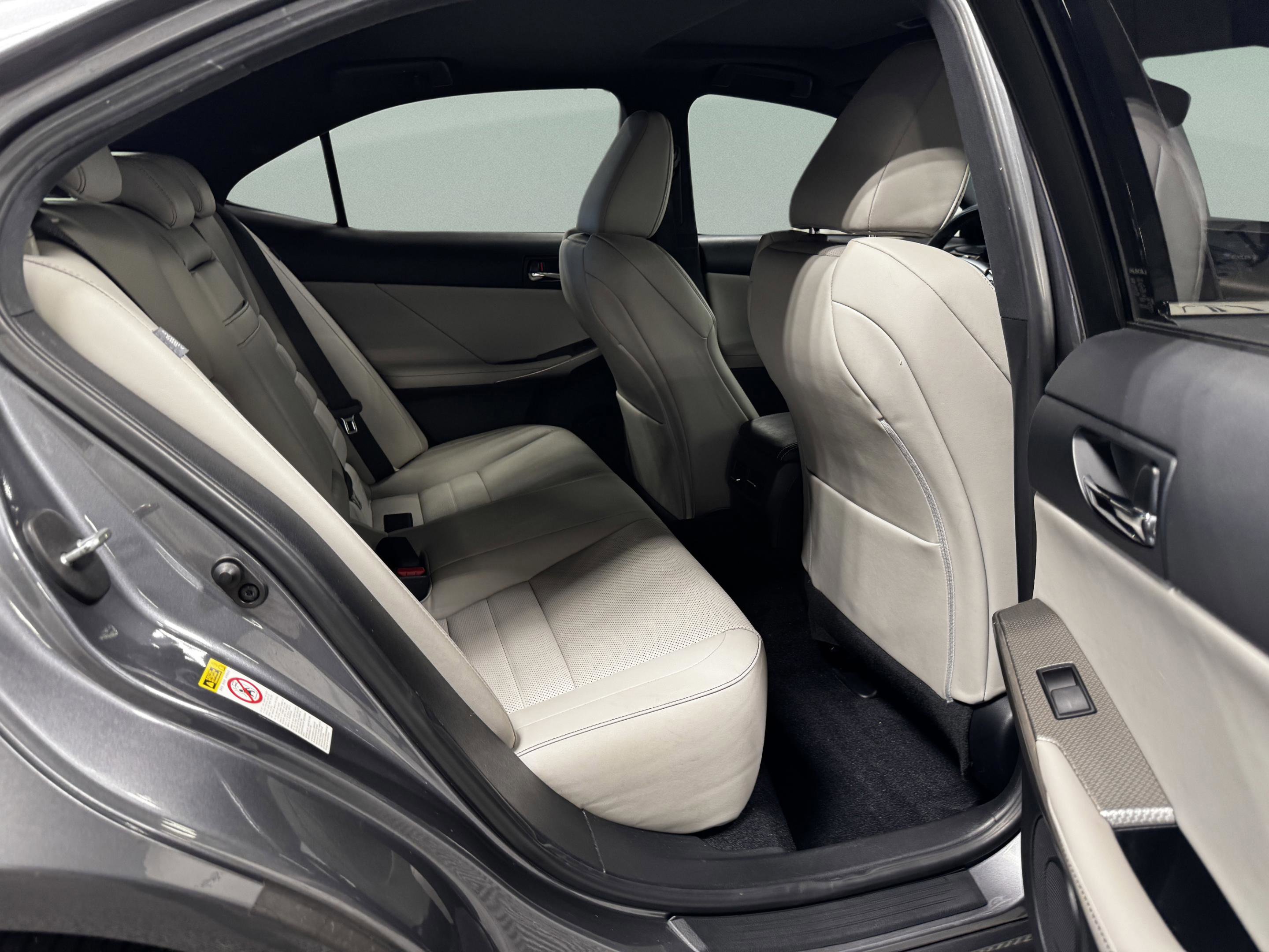 Used 2014 Lexus IS 250 w/ F-Sport Package RWD image 32