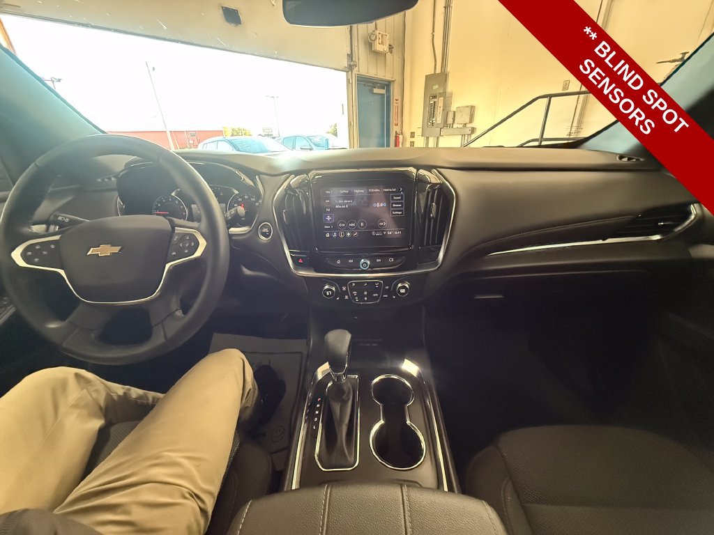 Used 2023 Chevrolet Traverse LT w/ LPO, Cargo Package AWD/4WD image 22