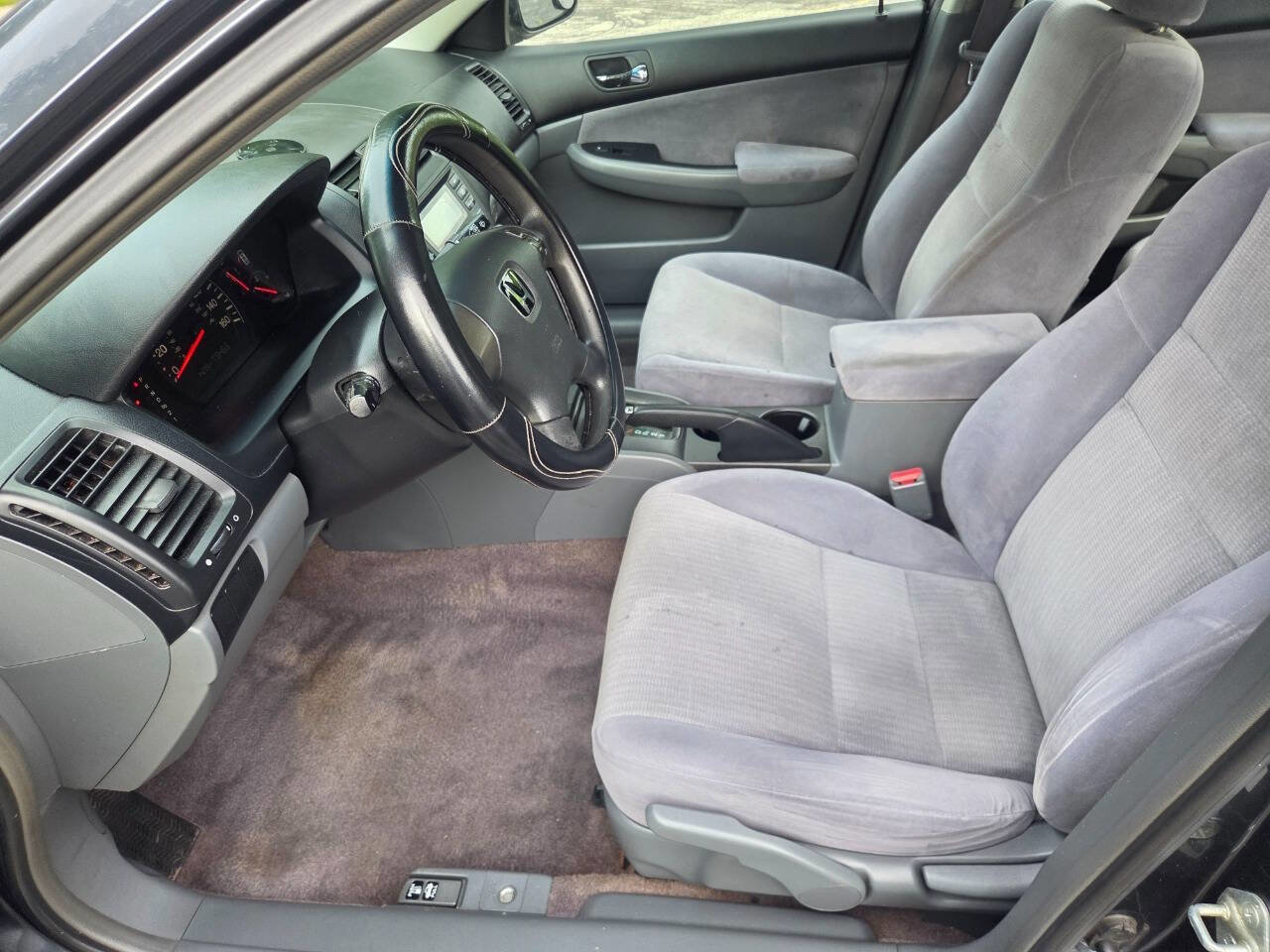 Used 2004 Honda Accord LX image 5