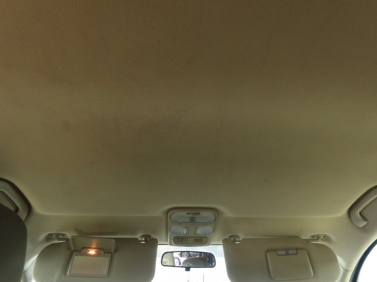 Used 2011 Mitsubishi Endeavor LS FWD image 22