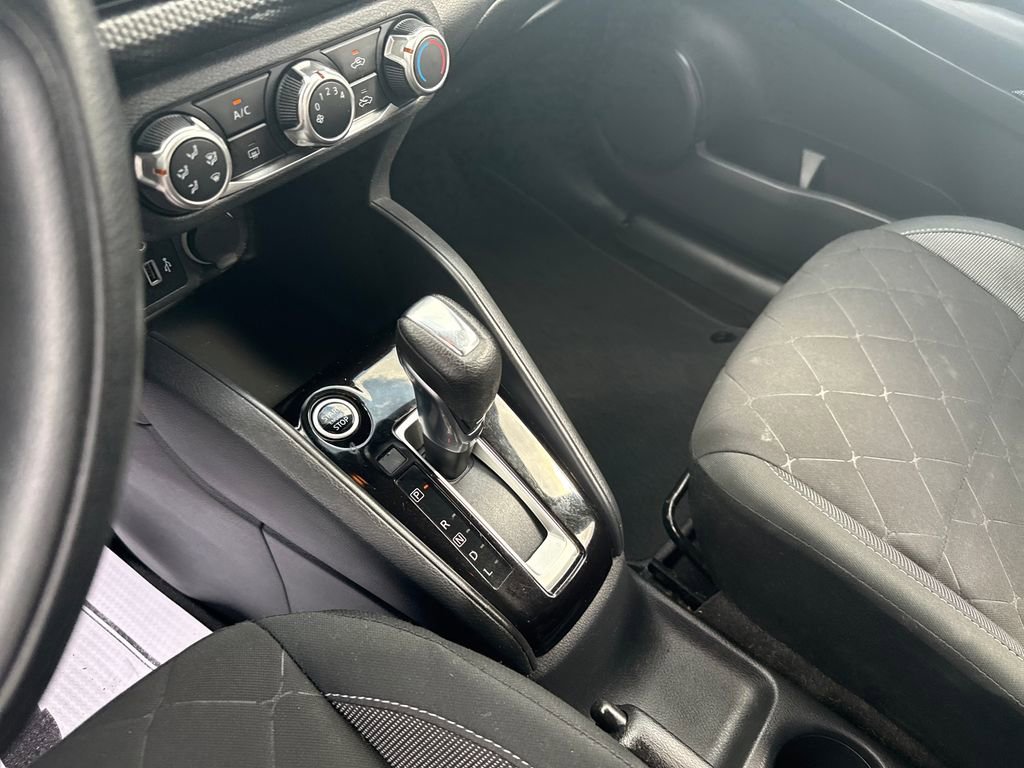 Used 2020 Nissan Kicks S image 26