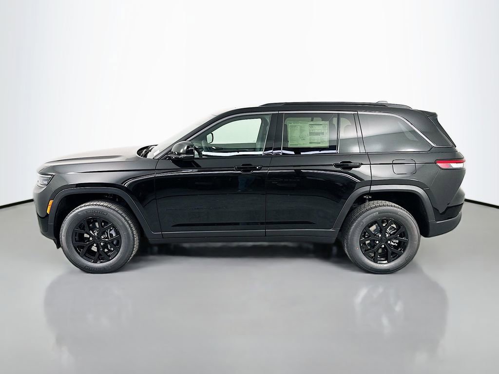 New 2026 Jeep Grand Cherokee Altitude RWD image 4