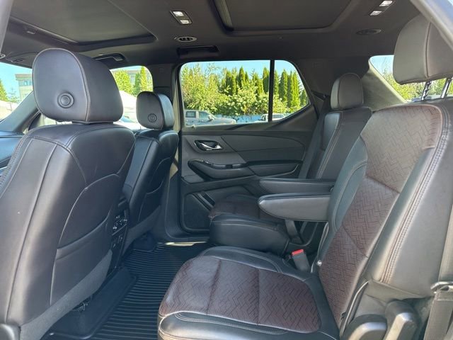 Used 2022 Chevrolet Traverse High Country w/ LPO, 'HIT The Road' Package AWD/4WD image 19