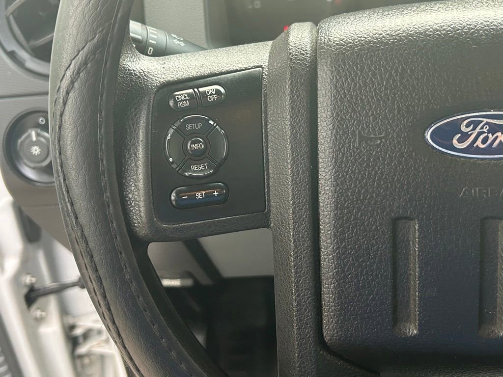 Used 2016 Ford F550 2WD Regular Cab Super Duty image 28