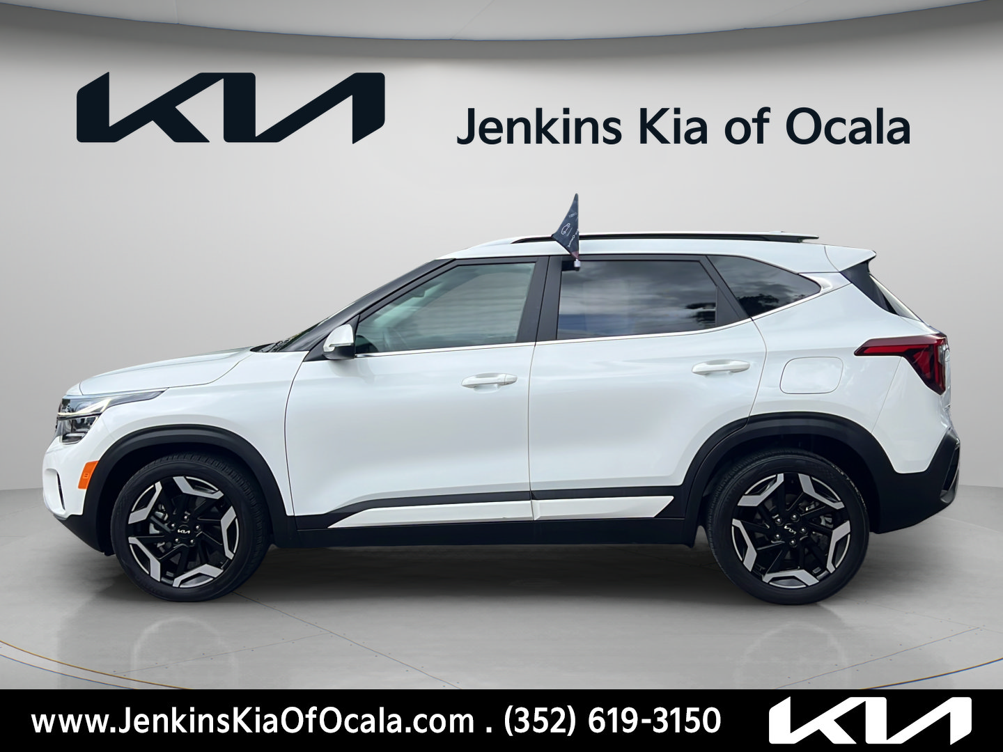 Certified 2024 Kia Seltos SX w/ SX Sunroof Package AWD/4WD image 6