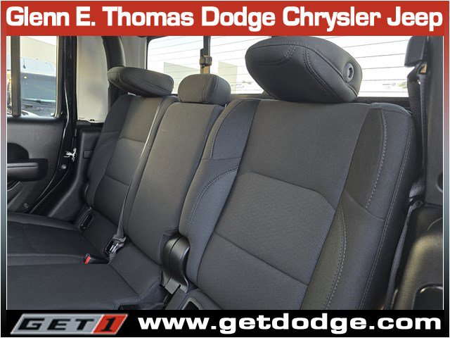 Certified 2022 Jeep Gladiator Willys image 26