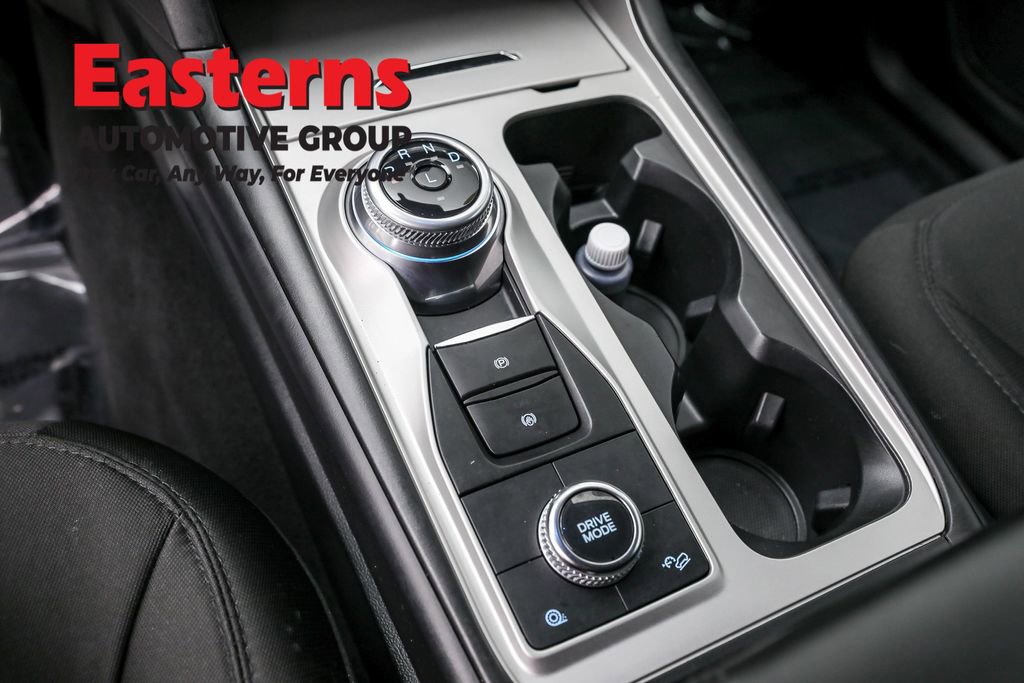 Used 2022 Ford Explorer XLT image 13