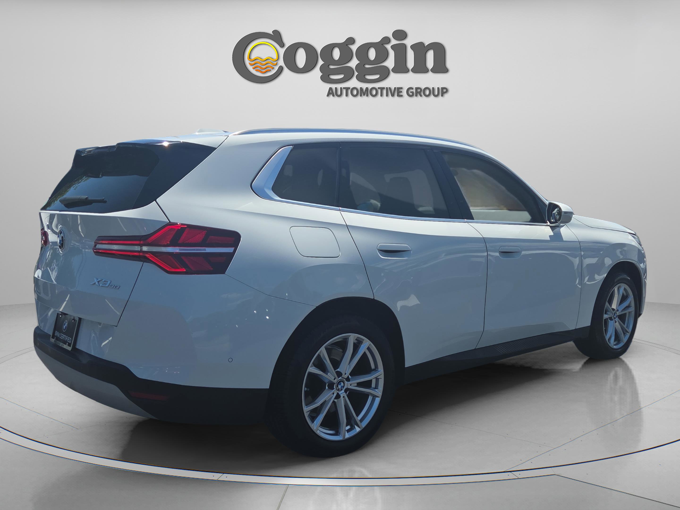Certified 2025 BMW X3 xDrive30i w/ Convenience Package AWD/4WD image 5