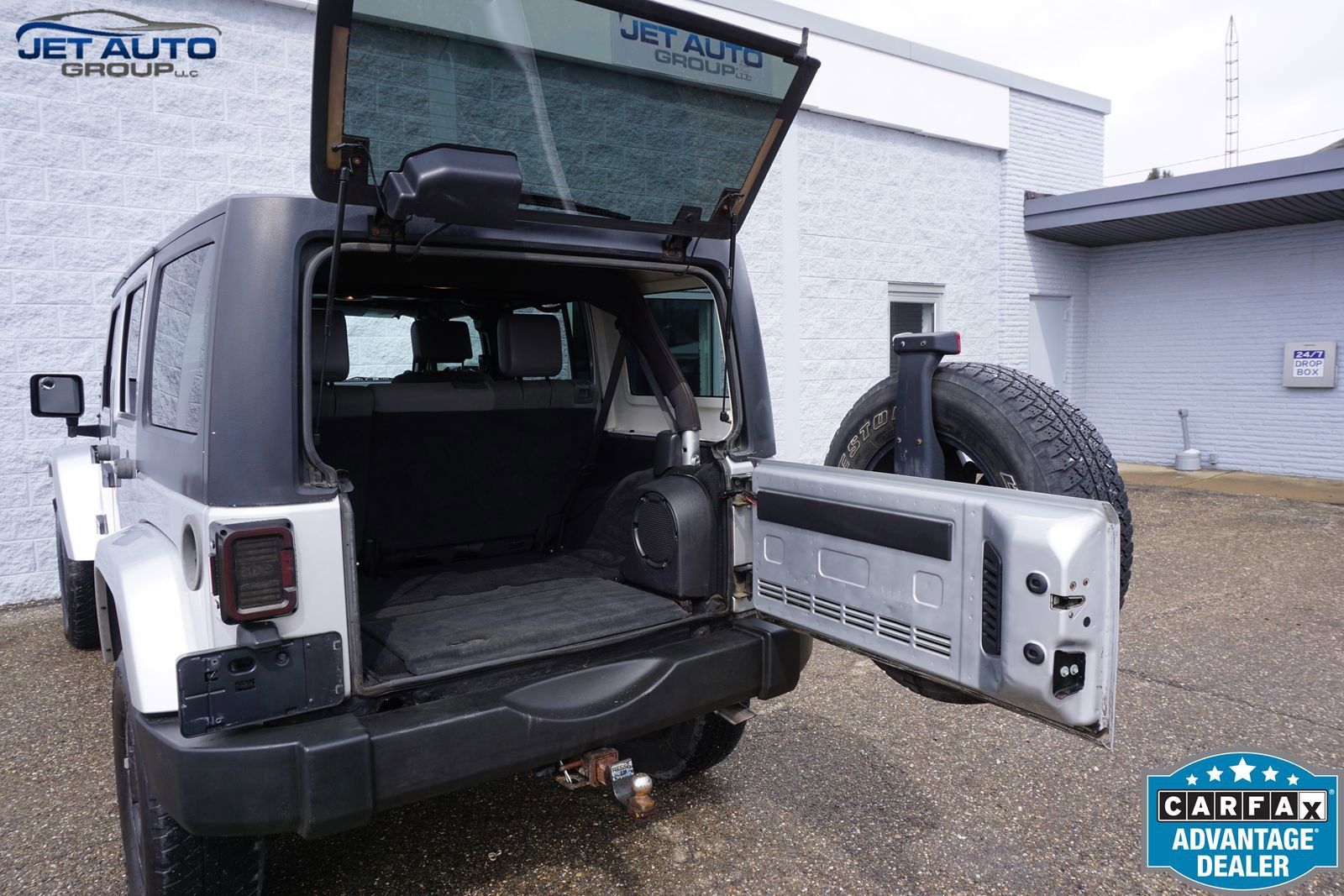 Used 2007 Jeep Wrangler Unlimited Sahara w/ Trailer Tow Group image 16