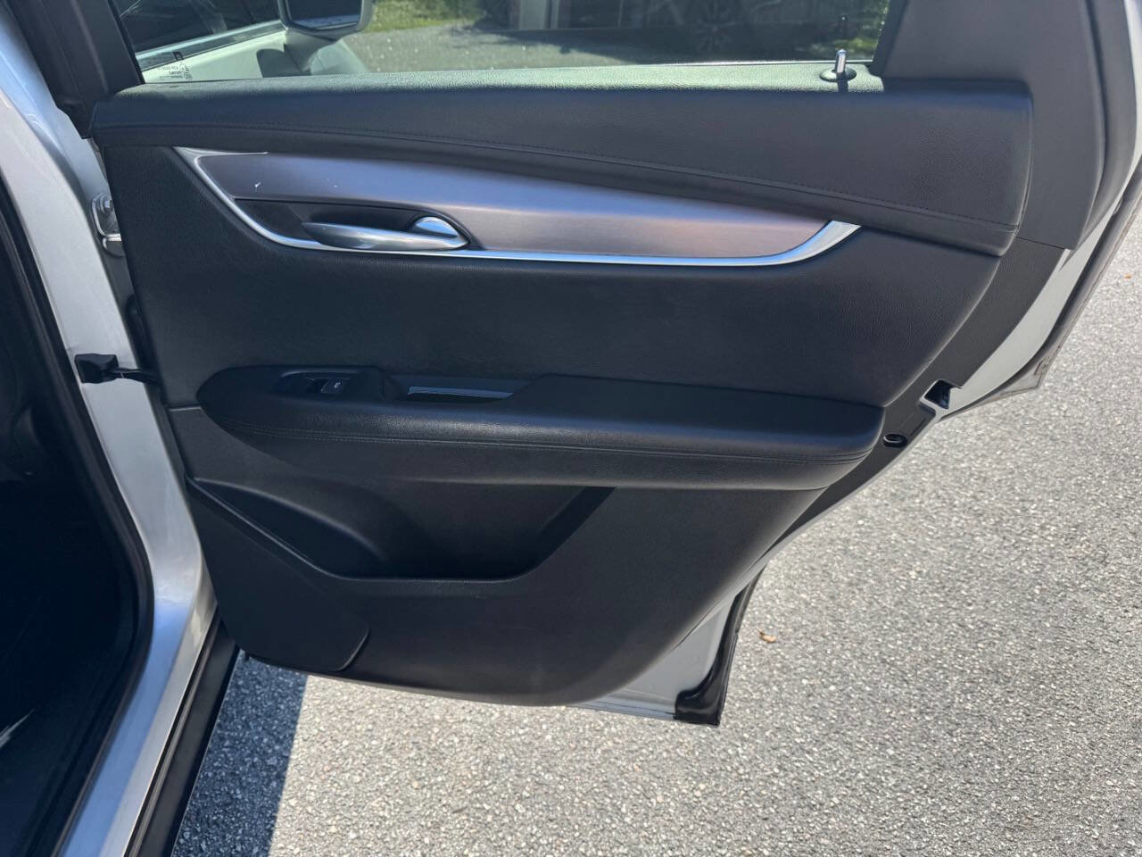 Used 2017 Cadillac XT5 Luxury image 43