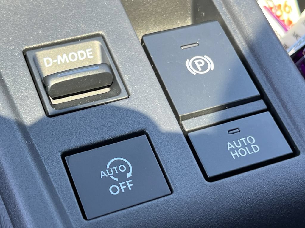 New 2026 Nissan Sentra SR w/ SR Premium Package FWD image 27