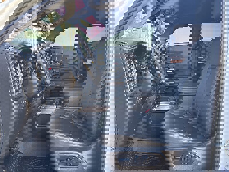 Used 2023 Chevrolet Silverado 2500 LTZ w/ LTZ Premium Package image 18