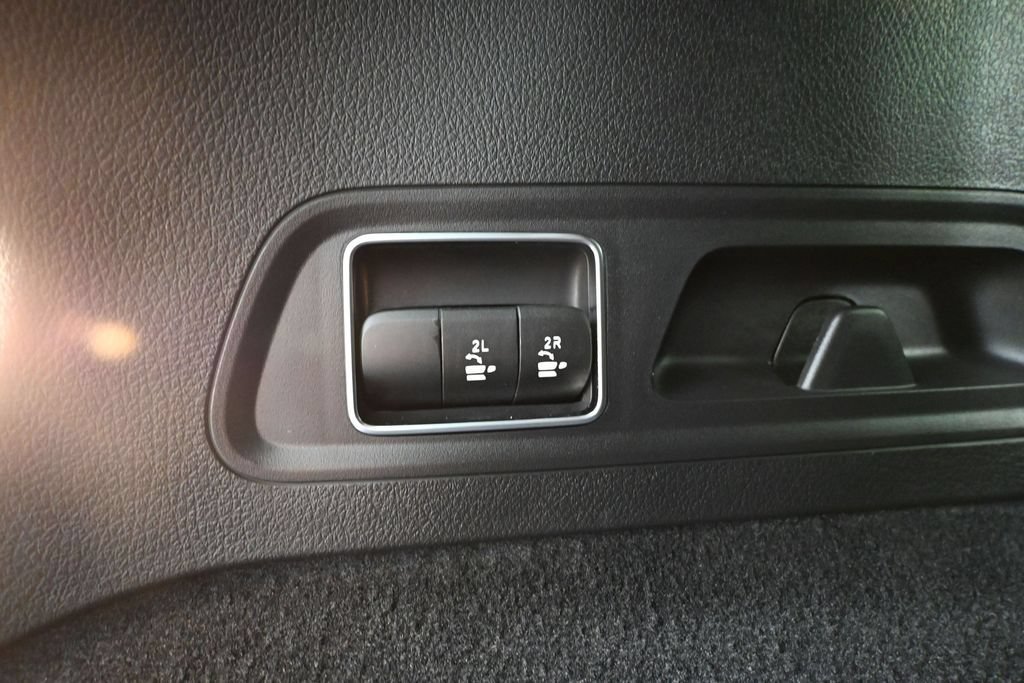 Used 2026 Mercedes-Benz GLS 450 4MATIC image 36