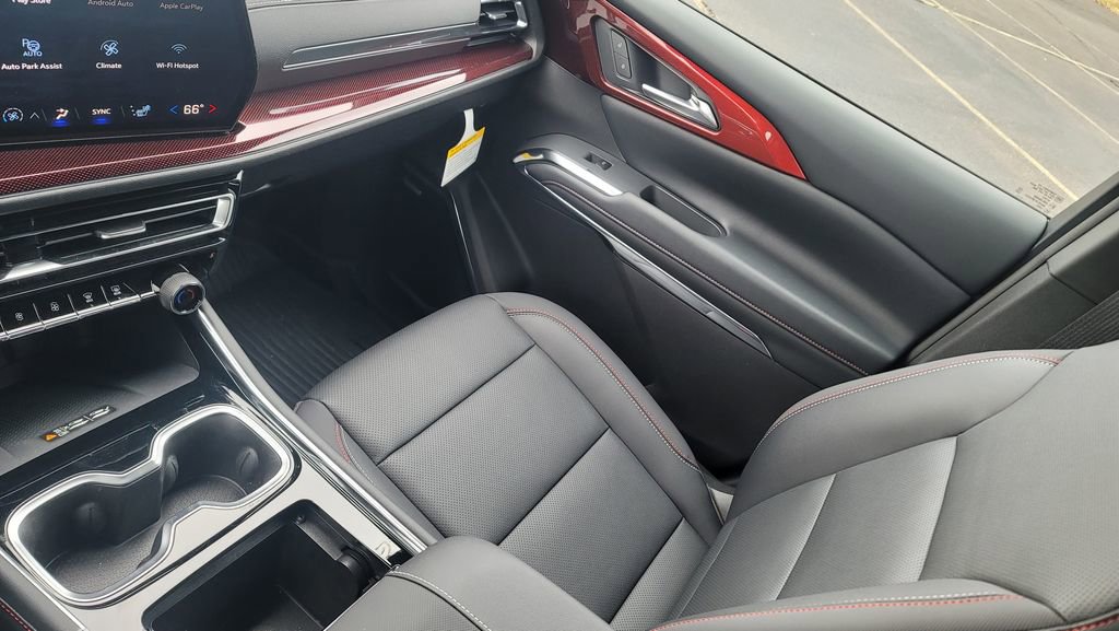 New 2026 Chevrolet Traverse Z71 w/ Enhanced Driving Package image 23