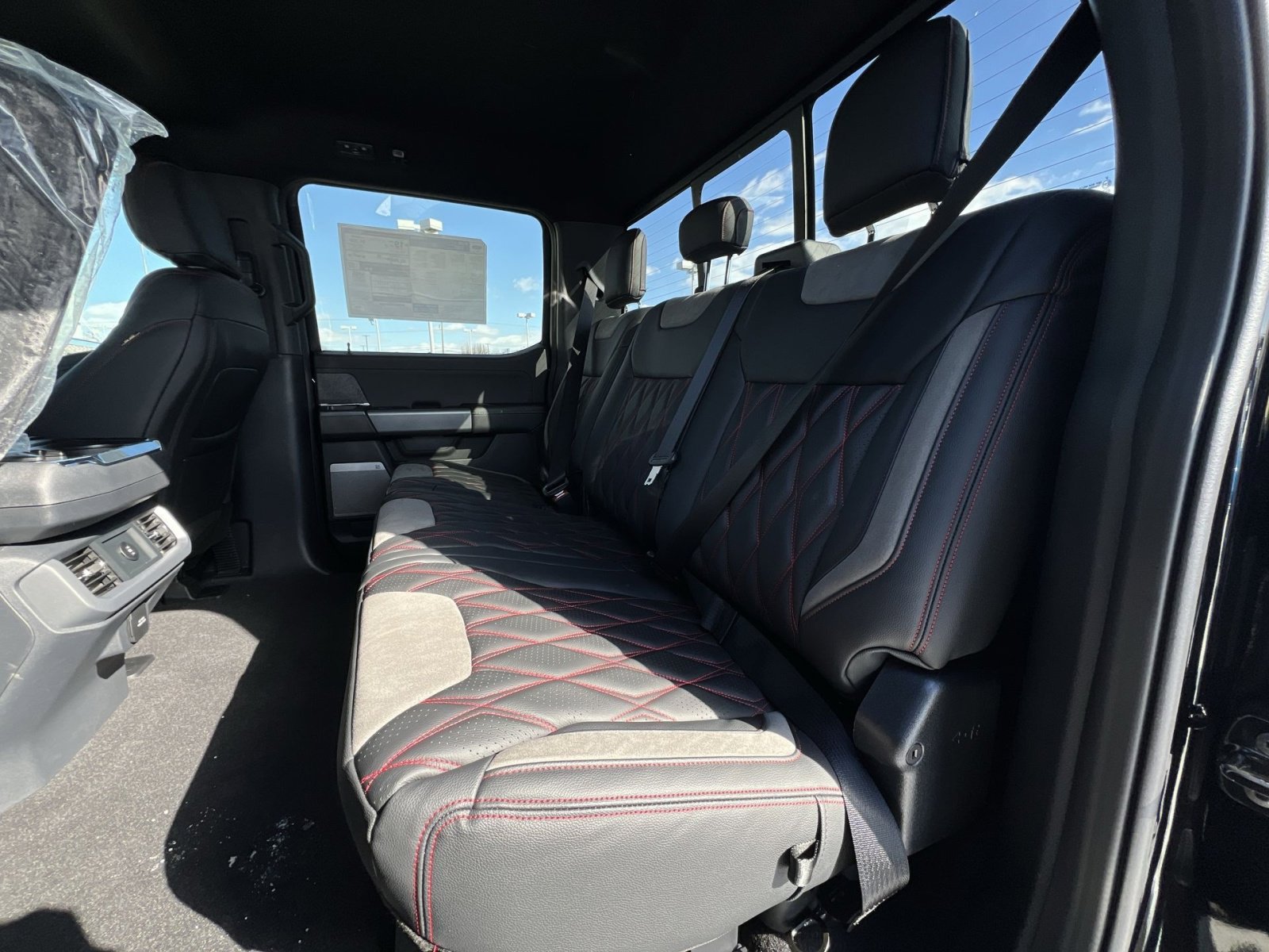 New 2025 Ford F150 XLT w/ Equipment Group 303A High image 24