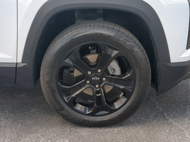 Used 2026 Chevrolet Equinox LT w/ Midnight Edition FWD image 11
