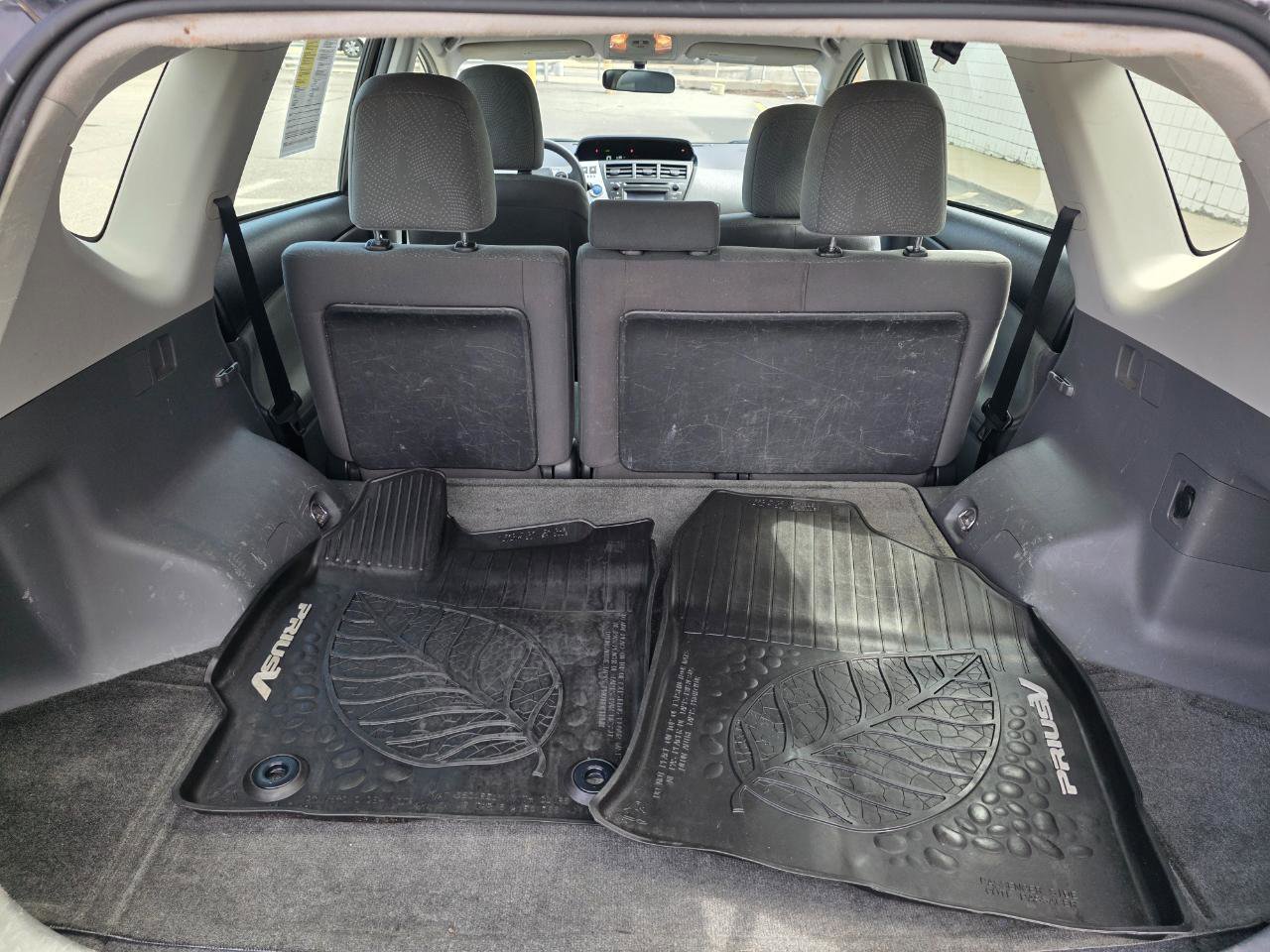 Used 2014 Toyota Prius V Three FWD image 8