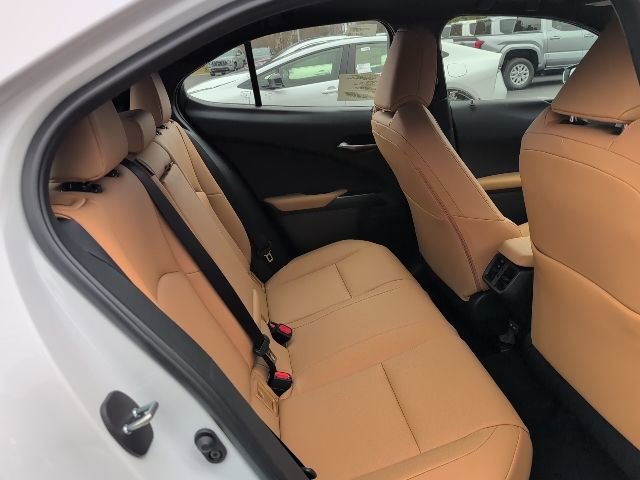 New 2026 Lexus UX 300h AWD image 30