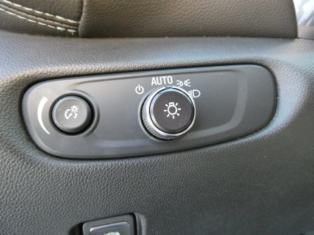 Certified 2021 Chevrolet Blazer LT FWD image 26