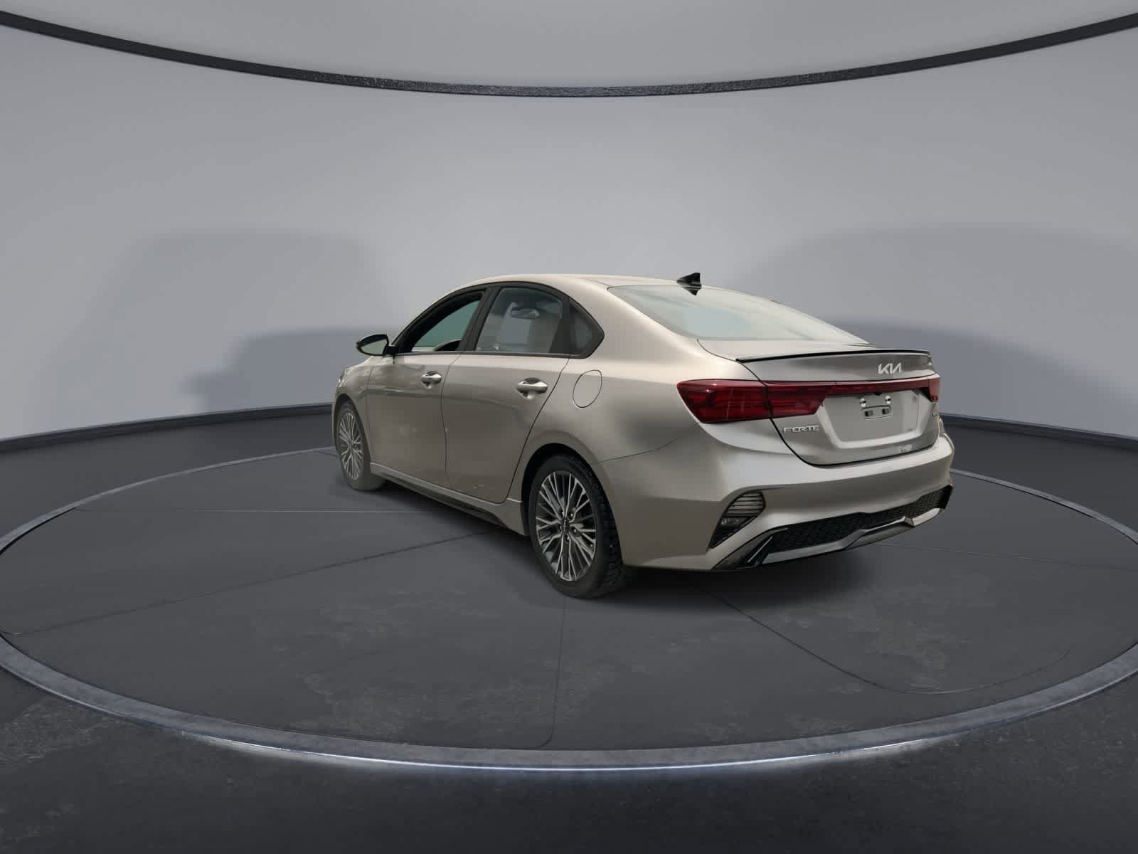 Used 2023 Kia Forte GT-Line w/ GT-Line Premium Package FWD image 6