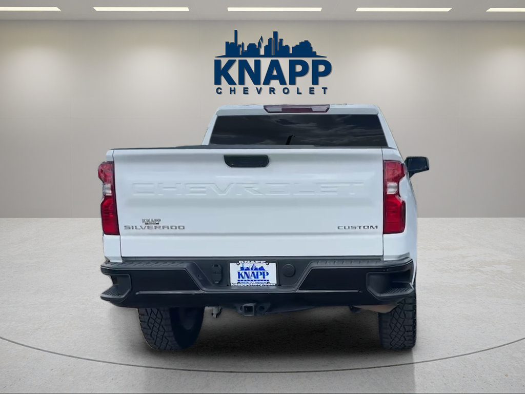 Used 2022 Chevrolet Silverado 1500 Custom Trail Boss AWD/4WD image 4