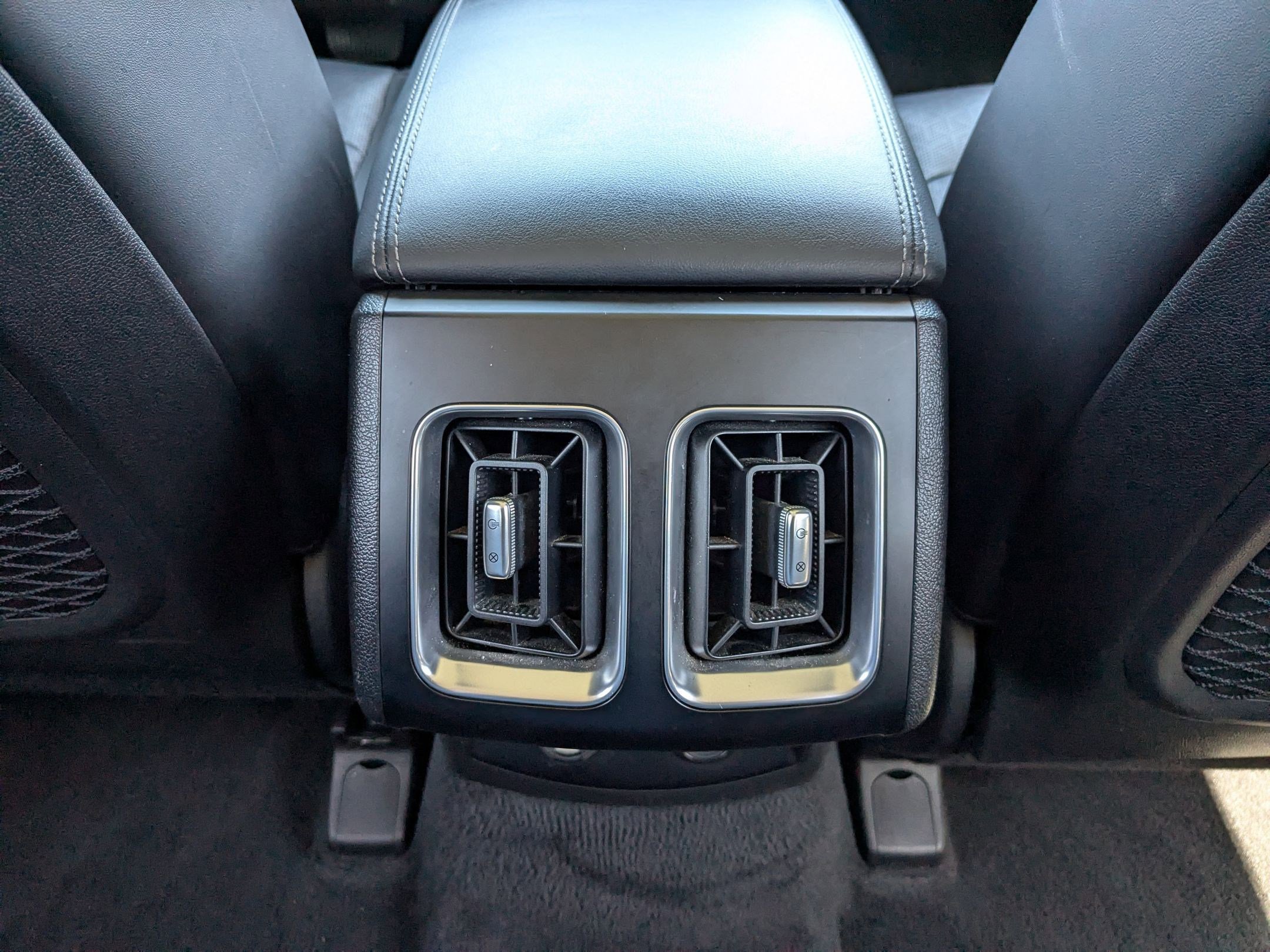 Used 2022 Kia Sorento EX w/ Panoramic Sunroof Package FWD image 27