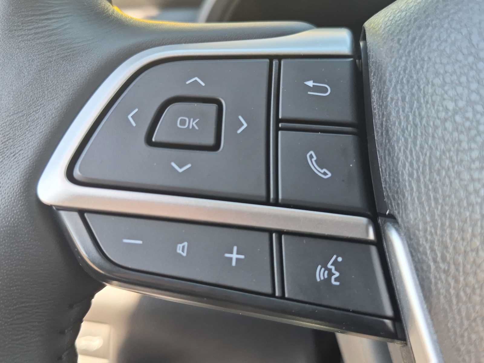 Used 2024 Toyota Grand Highlander AWD Hybrid image 23