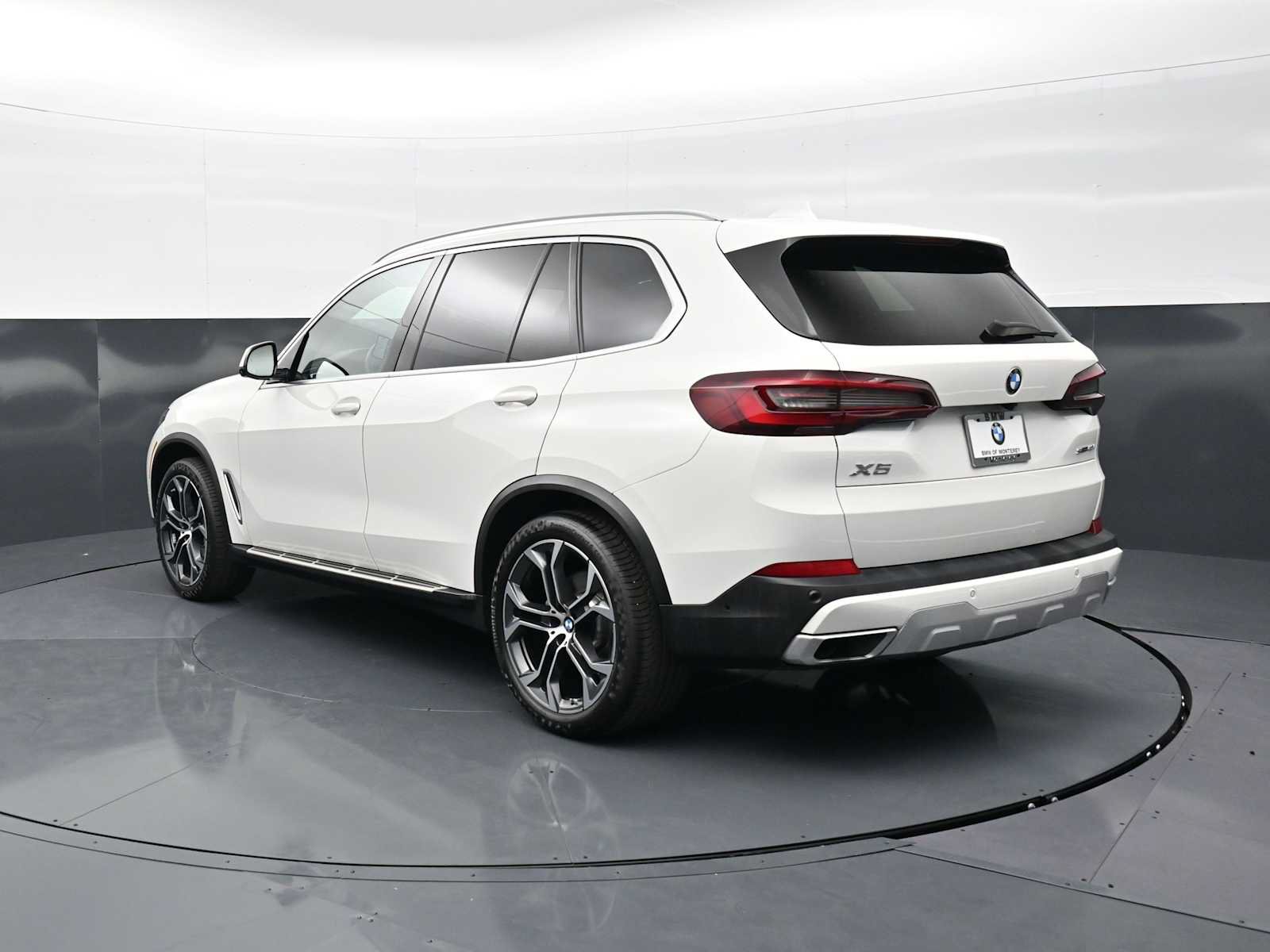 Used 2022 BMW X5 sDrive40i w/ Premium Package RWD image 7