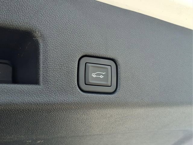 Used 2026 GMC Acadia Elevation w/ Elevation Premium Package image 32