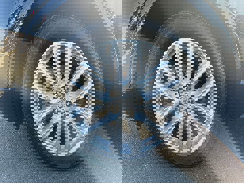 Used 2020 Buick Envision Premium image 38