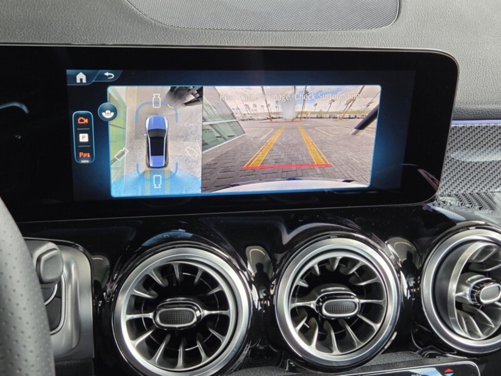 Certified 2026 Mercedes-Benz GLB 35 AMG 4MATIC image 30