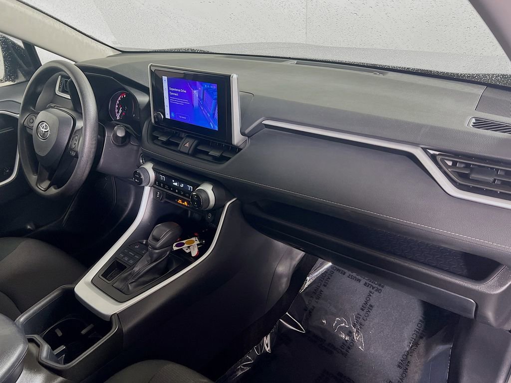 Certified 2025 Toyota RAV4 XLE AWD/4WD image 26