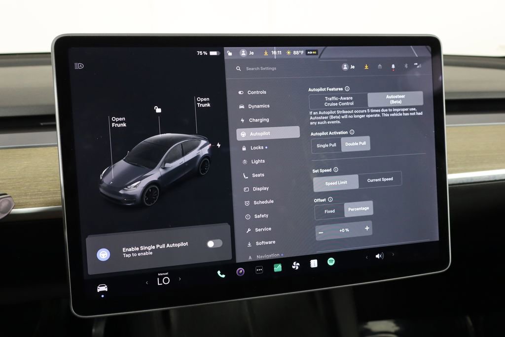 Used 2021 Tesla Model Y Performance AWD/4WD image 29
