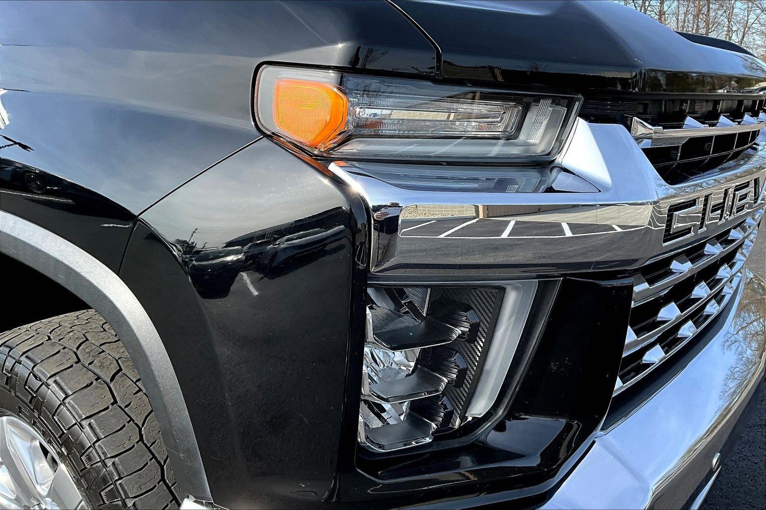 Used 2020 Chevrolet Silverado 2500 LTZ w/ LTZ Premium Package image 33