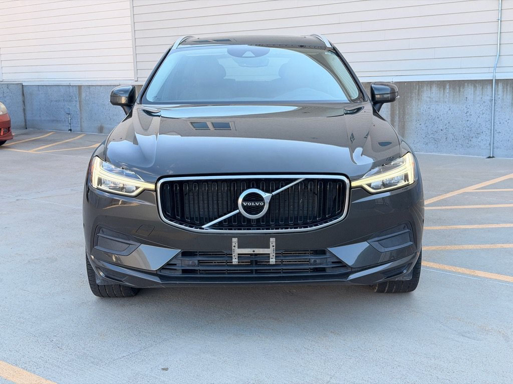 Used 2019 Volvo XC60 T5 Momentum w/ Premium Package FWD image 8