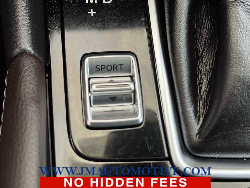 Used 2018 MAZDA MAZDA3 Grand Touring w/ Premium Equipment Package FWD image 31