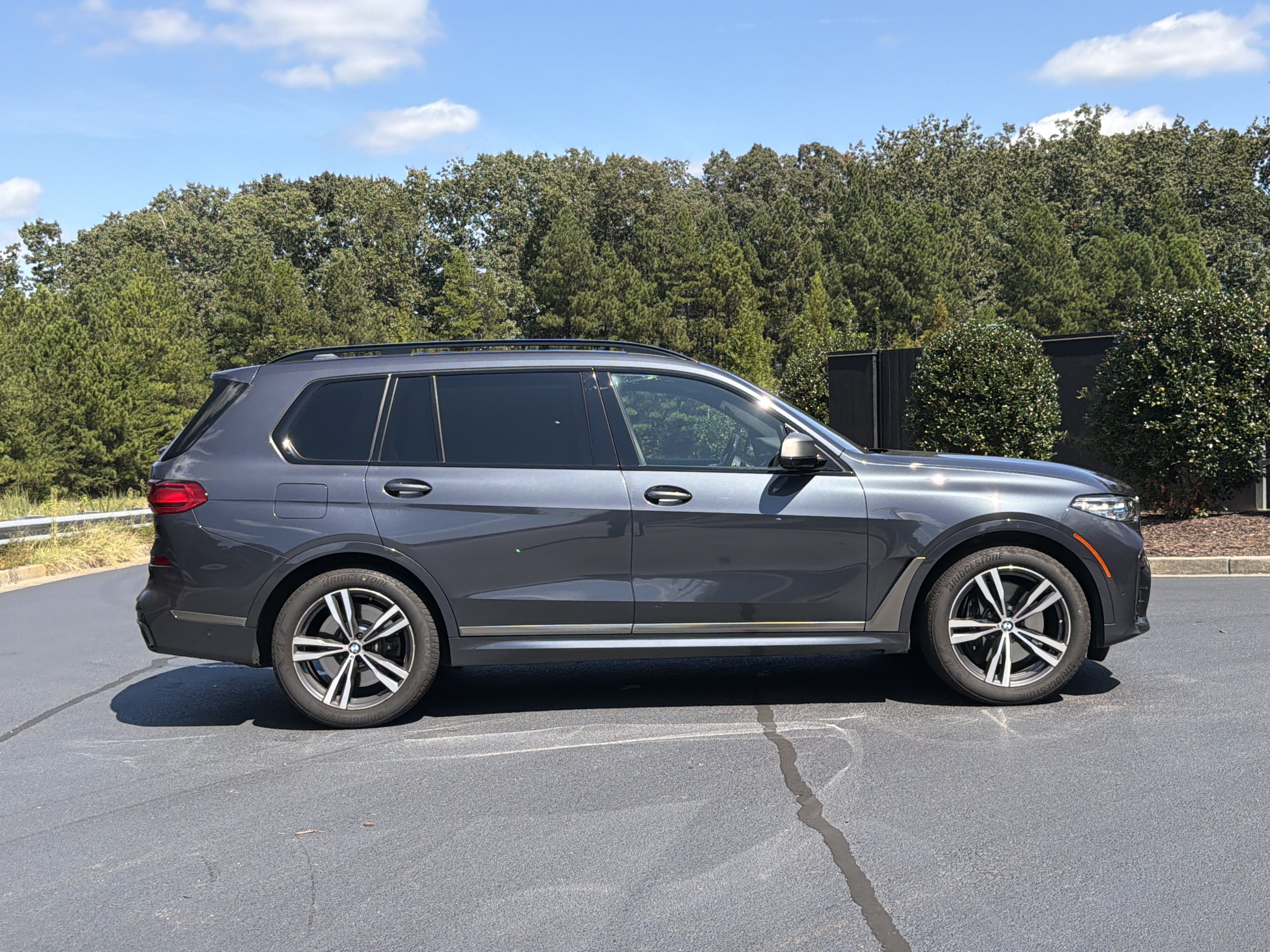 Used 2022 BMW X7 M50i w/ Dynamic Handling Package AWD/4WD image 5