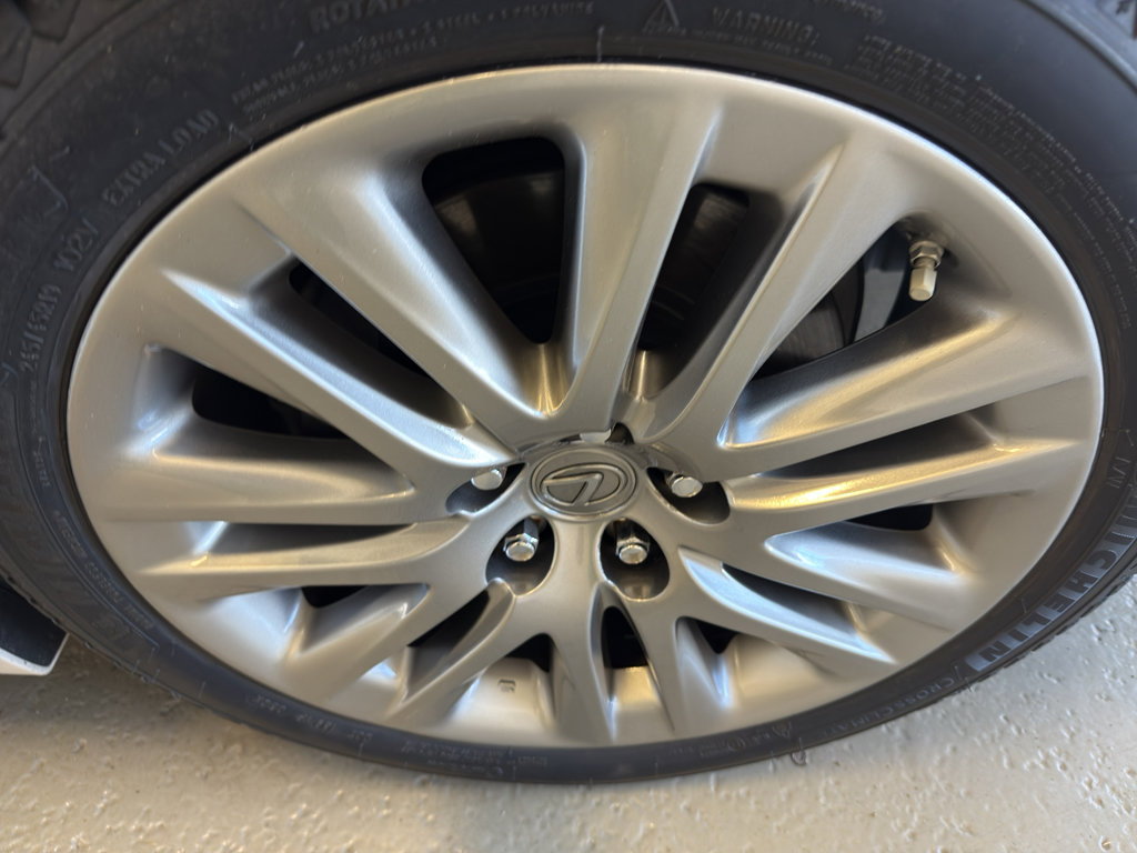 Used 2015 Lexus LS 460 w/ Comfort Package image 34